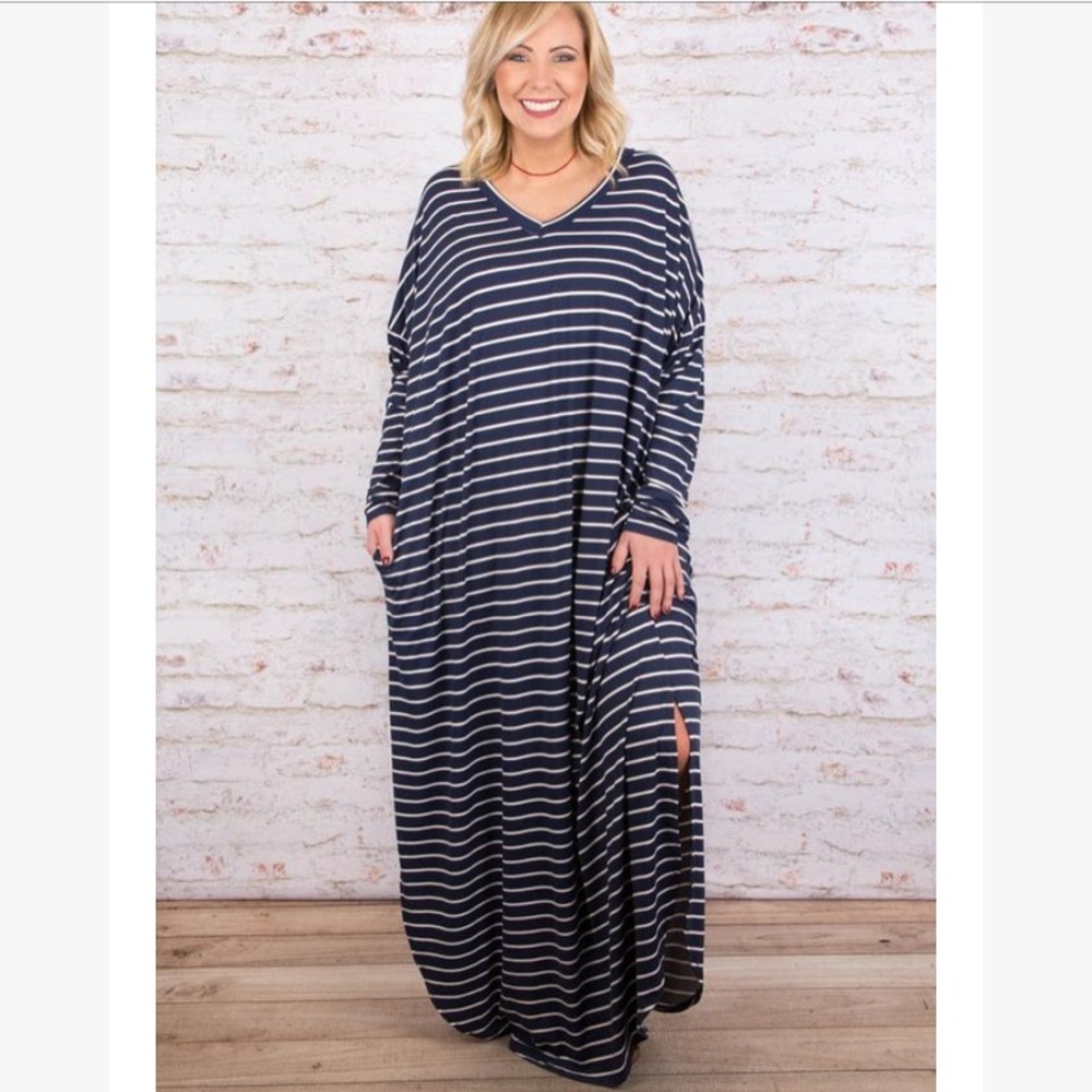 Chic Soul Lovely Legacy Maxi-White w/black stripes